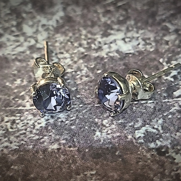 Silver Plated Amethyst Stud Earrings - Picture 1 of 2